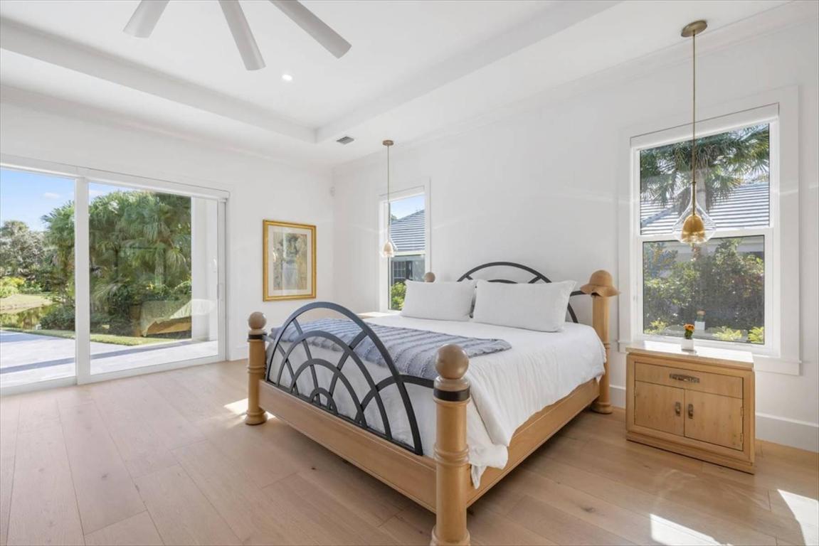 ''''''SHORES,THE'''''' - Residential