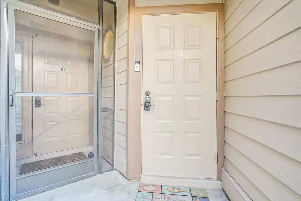 Photo of 400 Crosswinds Drive #D2, Greenacres, FL 33413 (MLS # R10946841)