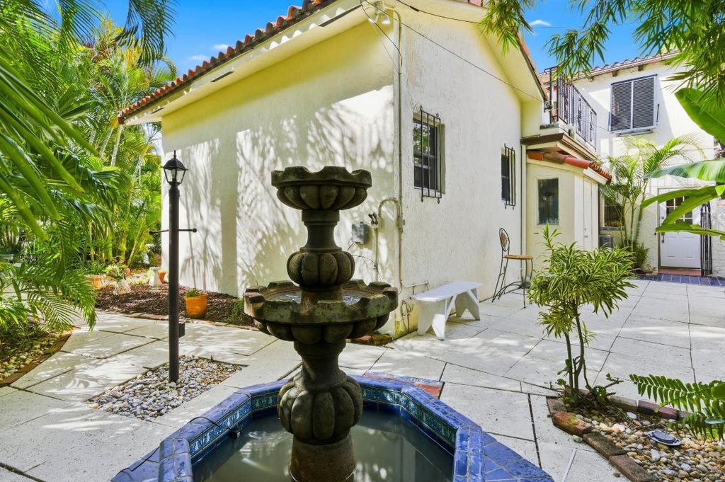 Photo of 281 Granada Road, West Palm Beach, FL 33401 (MLS # R11136900)