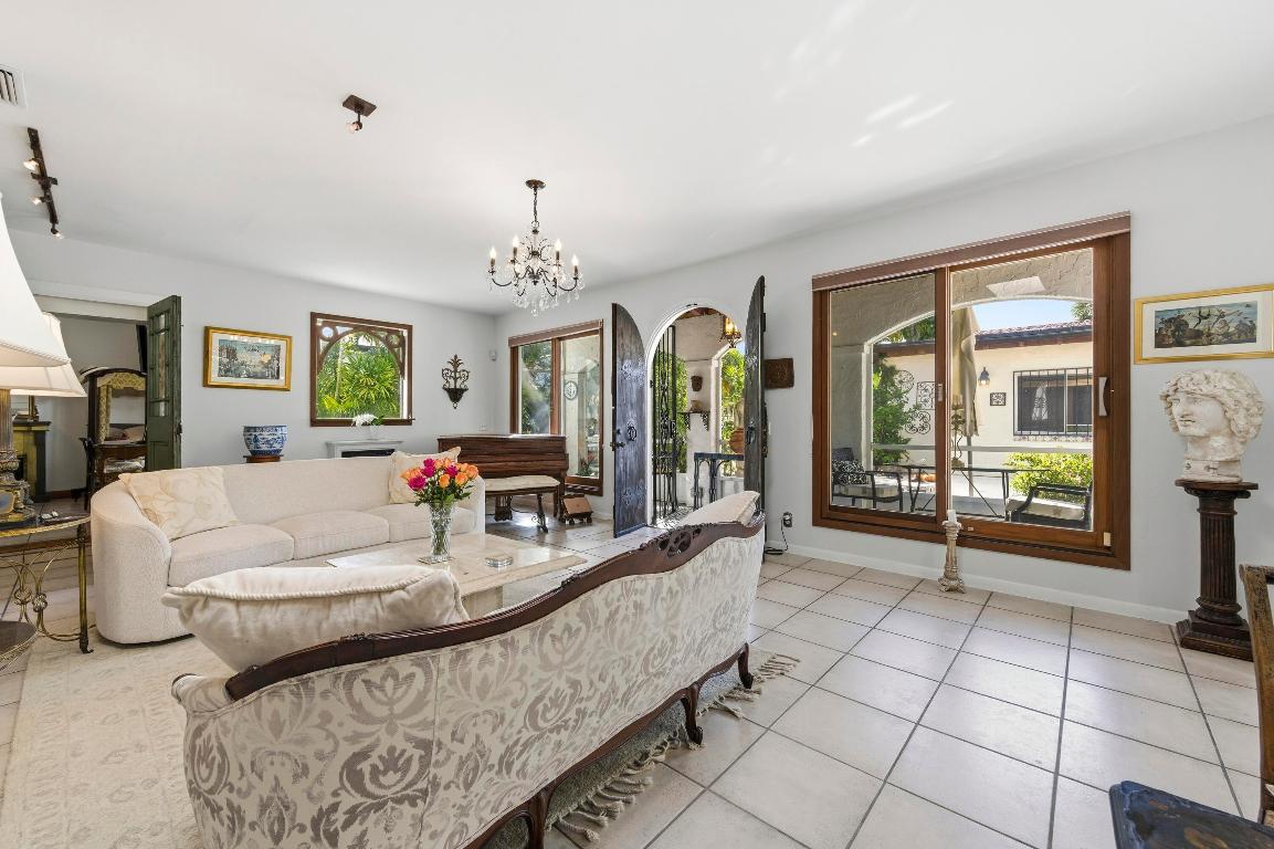 EL CID - Residential