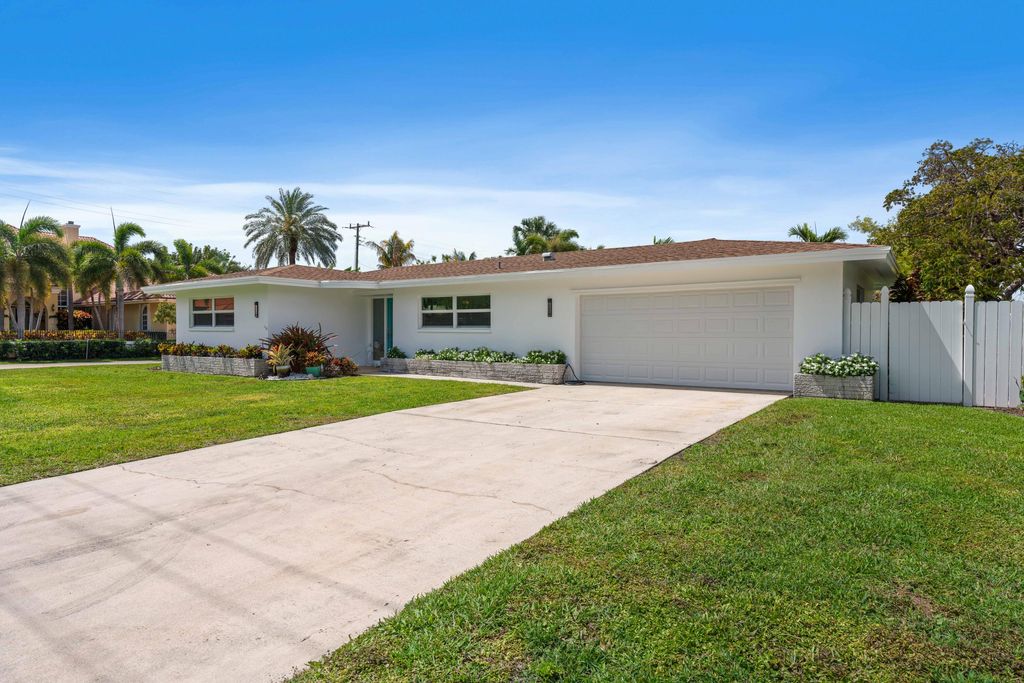 Photo of 3101 Park Avenue, Riviera Beach, FL 33404 (MLS # R10972628)