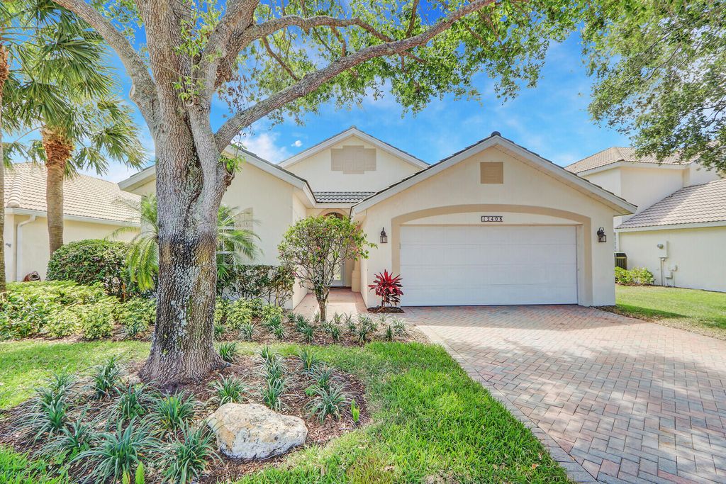 Photo of 12408 SE Plandome Drive, Hobe Sound, FL 33455 (MLS # R11013486)