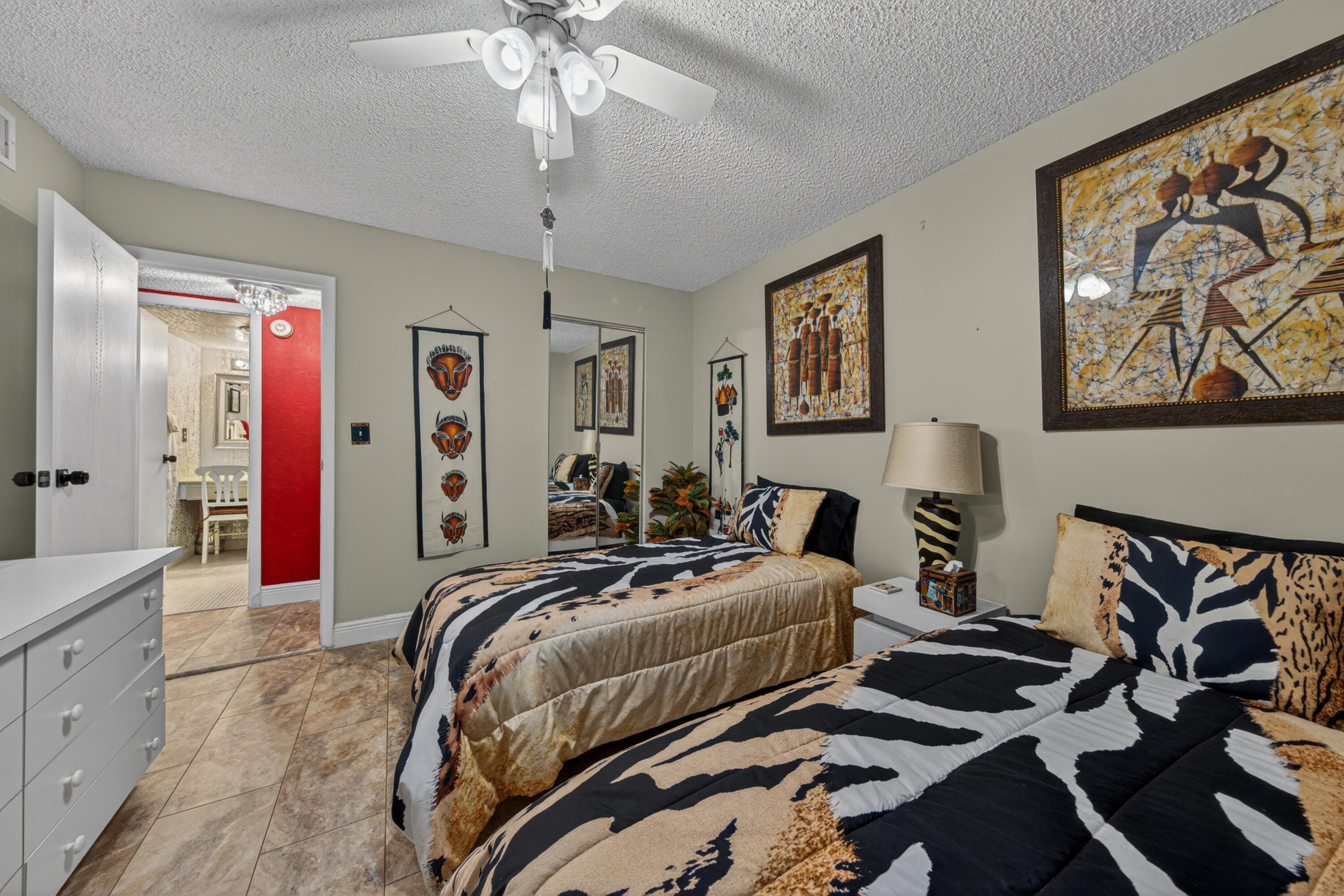 CONDOMINIUM 8 OF ENVIRON II - Residential Lease
