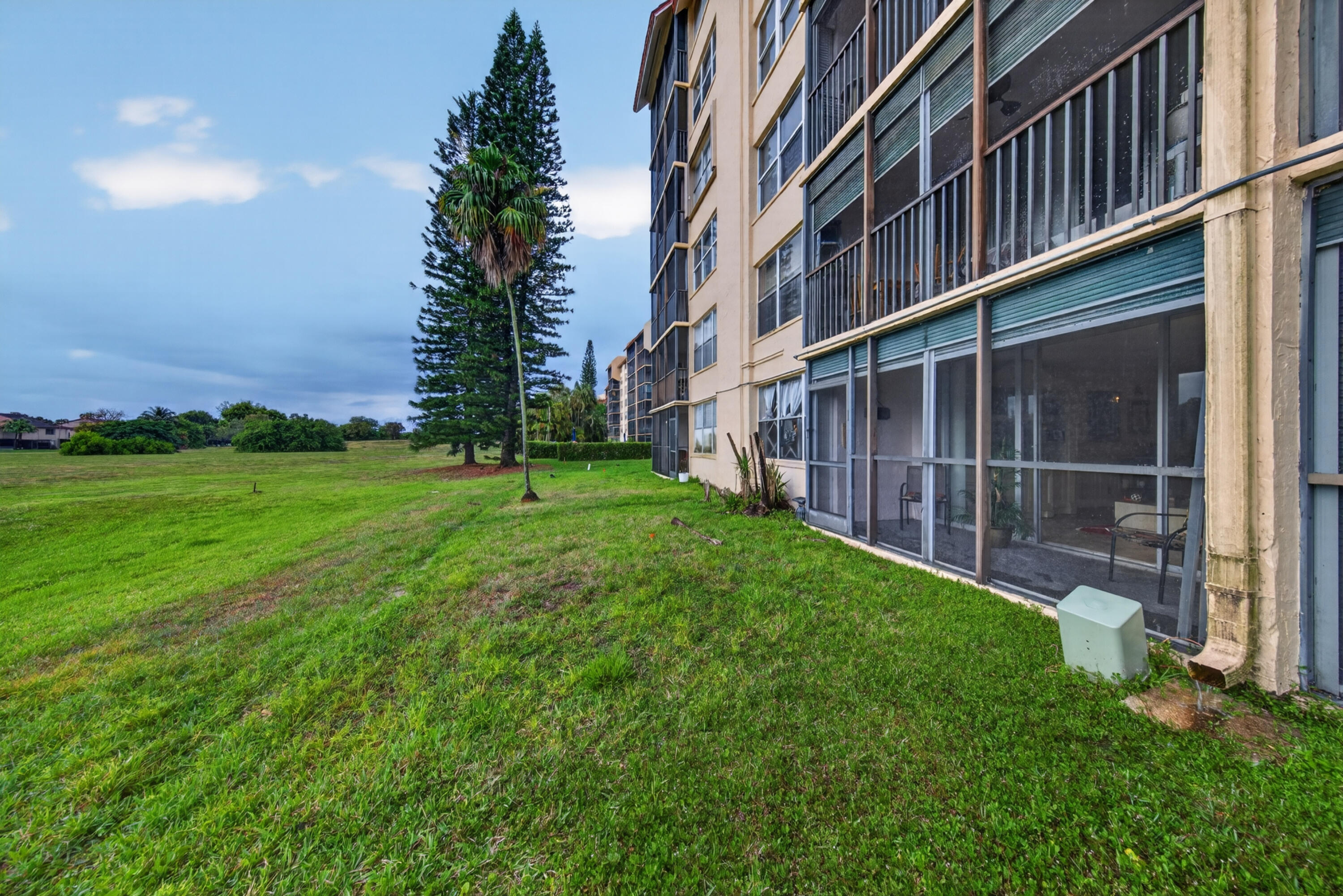 CONDOMINIUM 8 OF ENVIRON II - Residential Lease