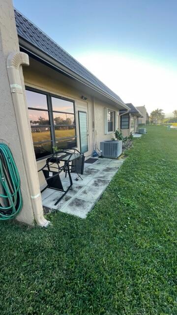 GOLDEN LAKES VILLAGE COND - Residential