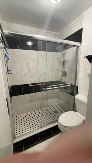 GOLDEN LAKES VILLAGE COND - Residential