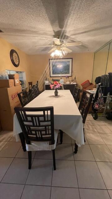 GOLDEN LAKES VILLAGE COND - Residential