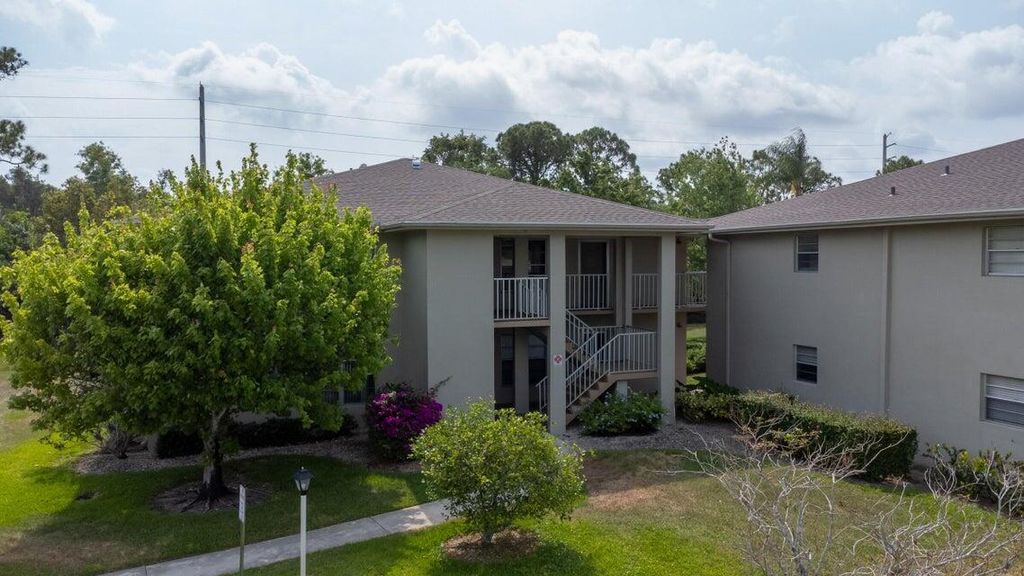 Photo of 24 Lake Vista Trail #106, Port Saint Lucie, FL 34952 (MLS # R11006005)
