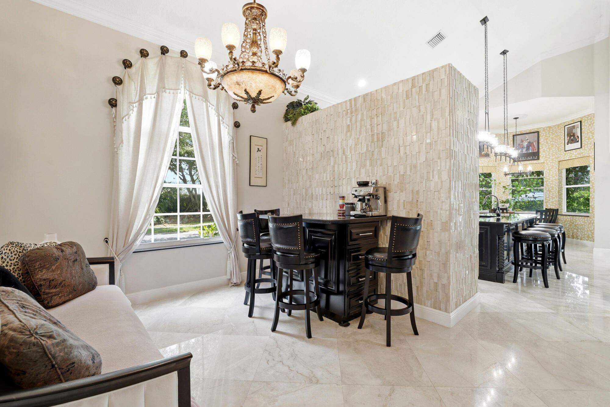 9867 Woolworth Court
