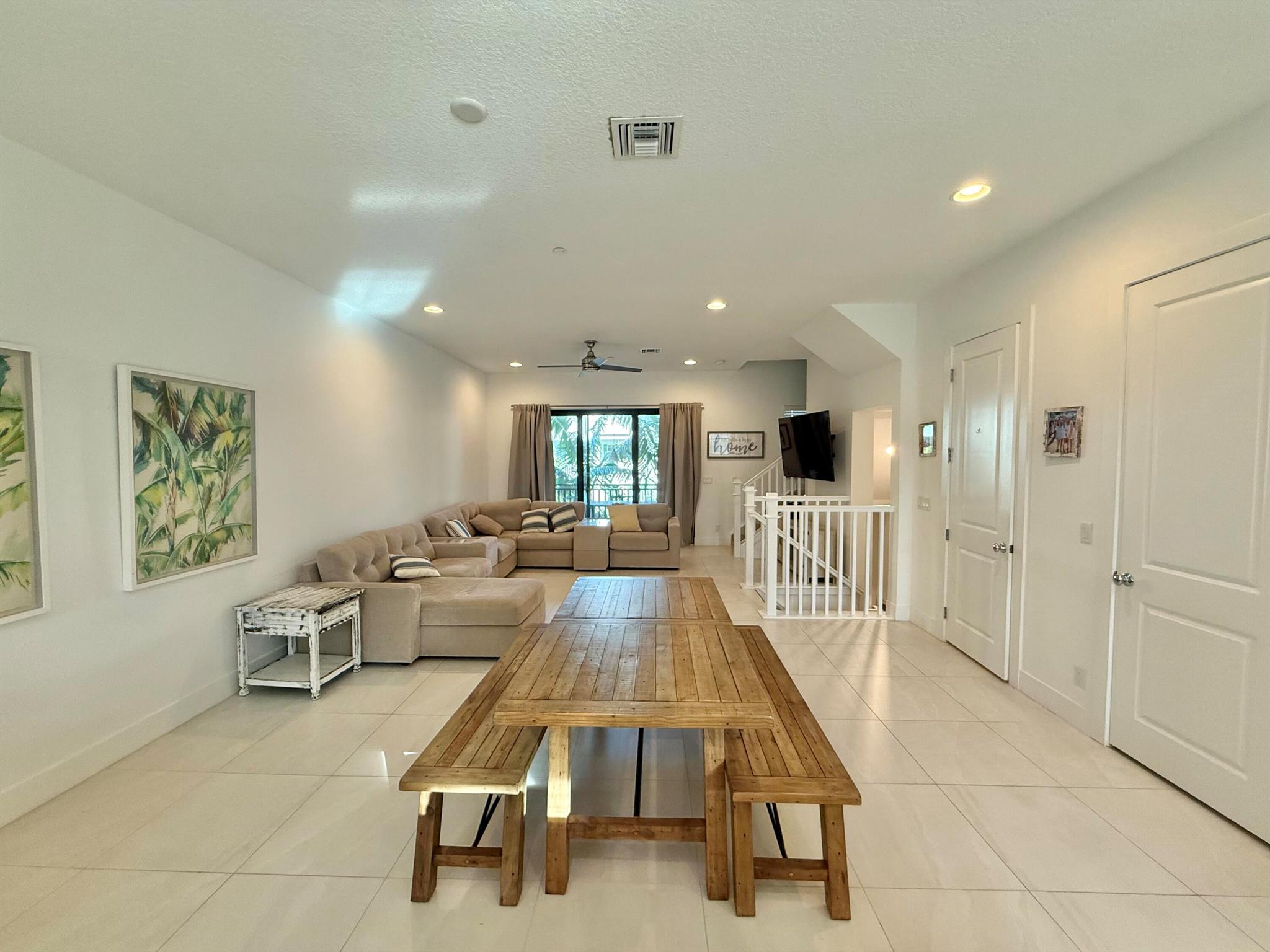 ALTON - Residential Lease