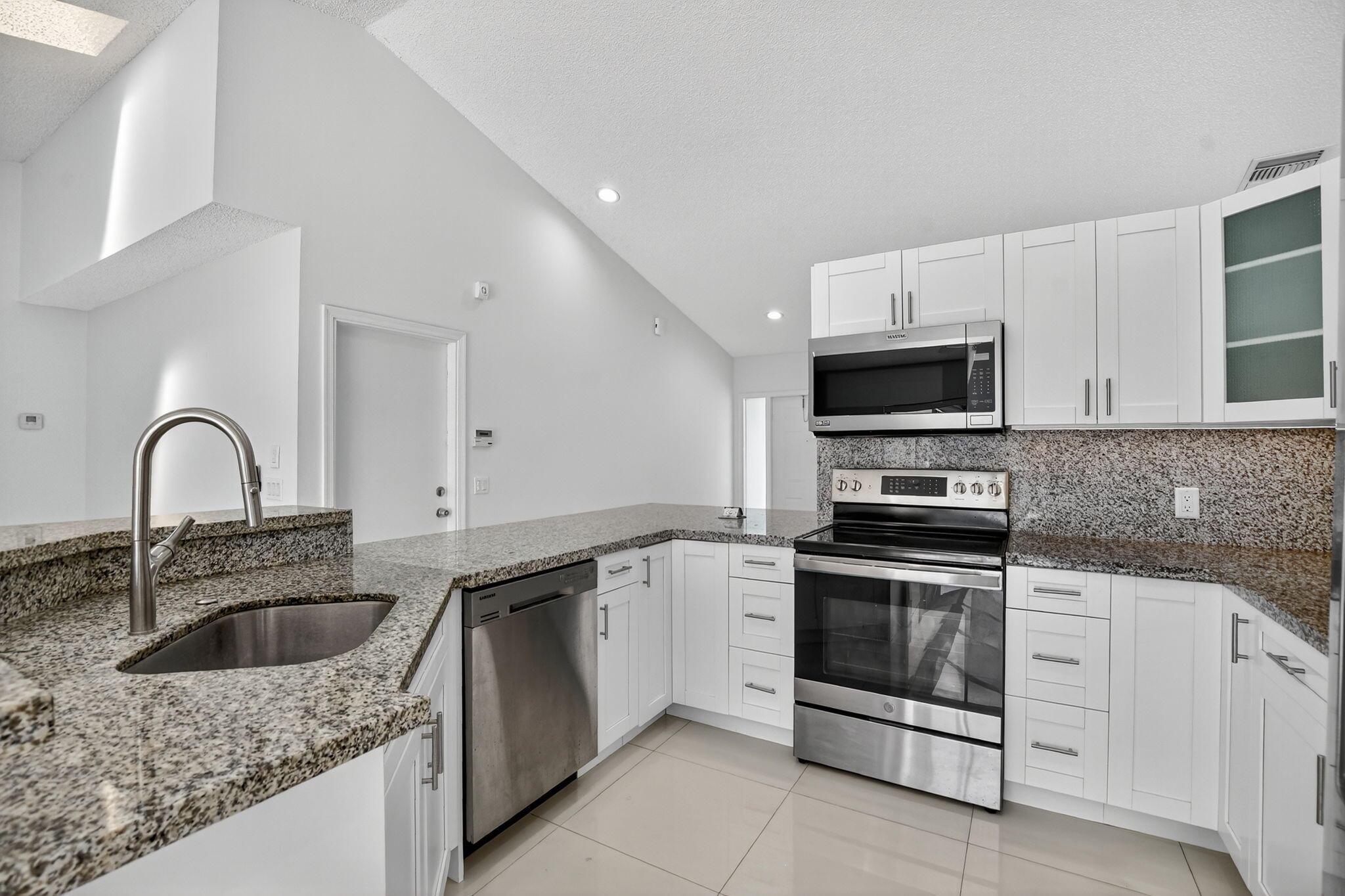 CONFERENCE RIDGE IN - Residential Lease