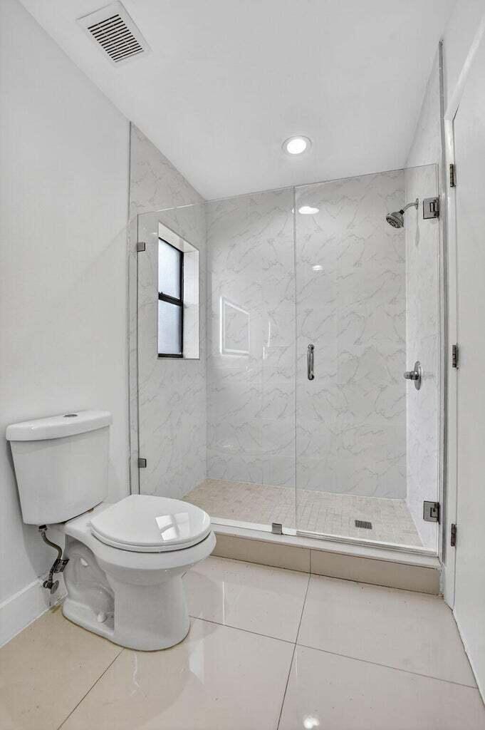 CONFERENCE RIDGE IN - Residential Lease