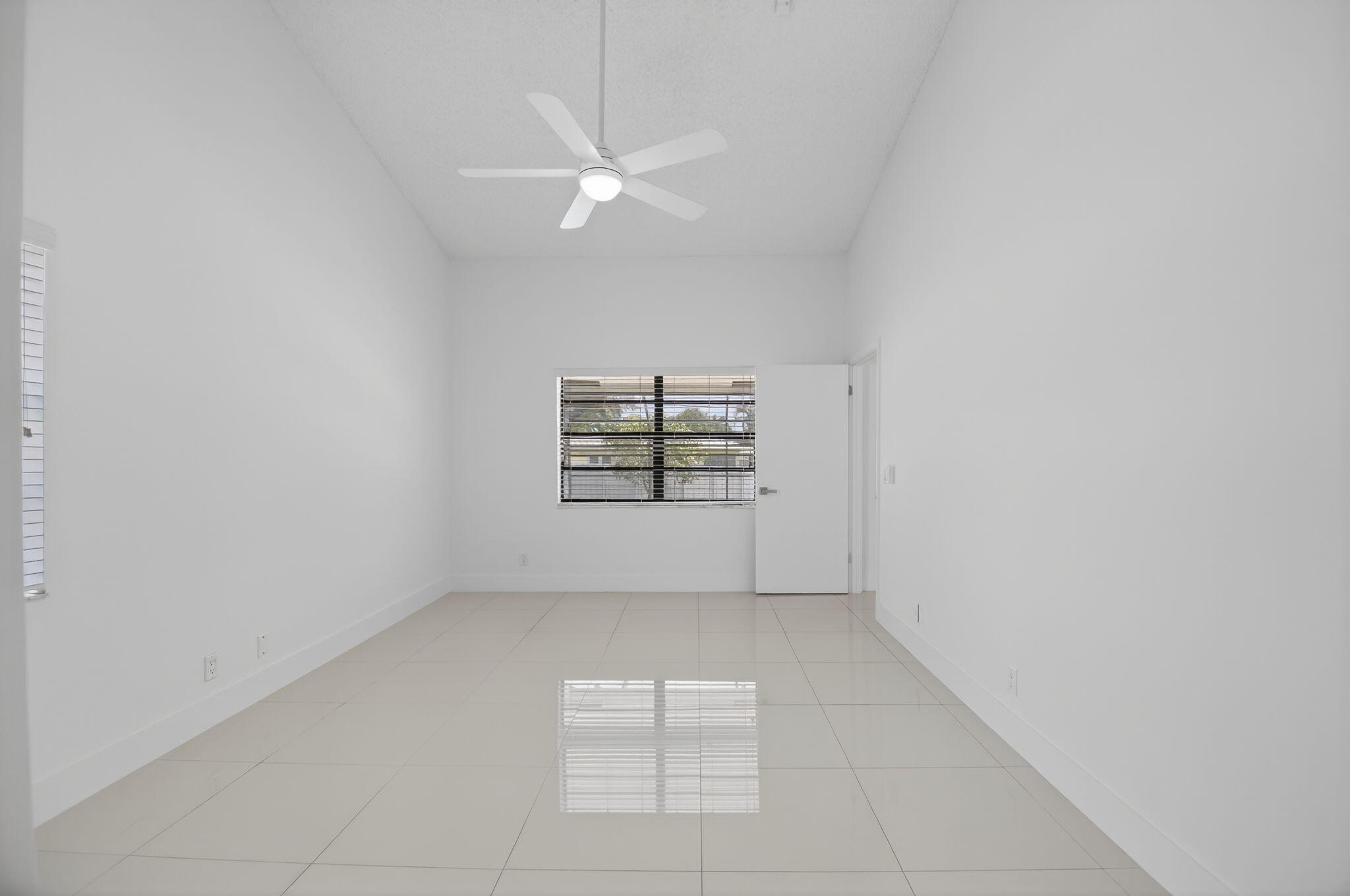 CONFERENCE RIDGE IN - Residential Lease