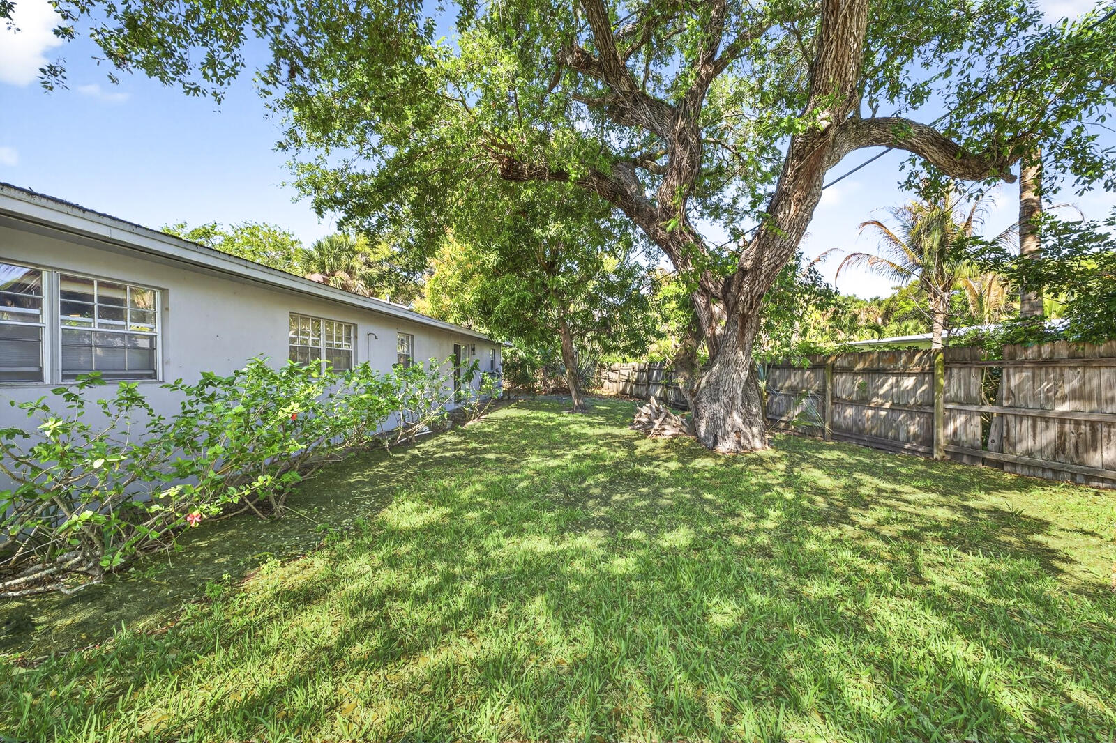 SURFSIDE ESTATES SUB - Residential