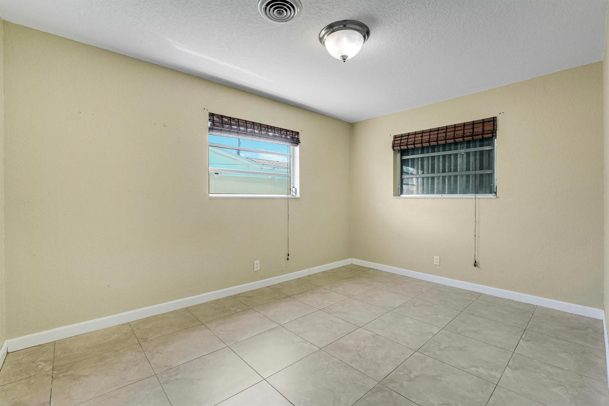 RIDGEWOOD HOMES - Residential