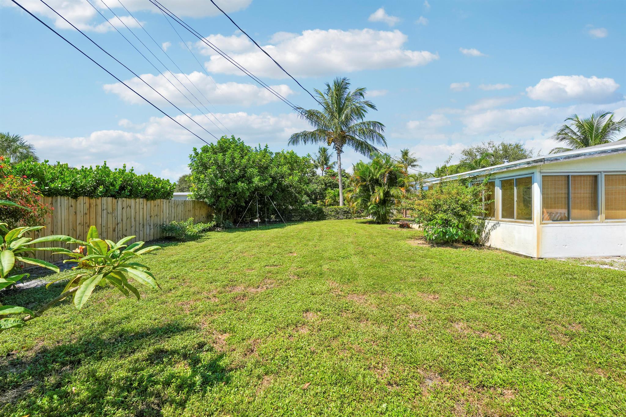 RIDGEWOOD HOMES - Residential