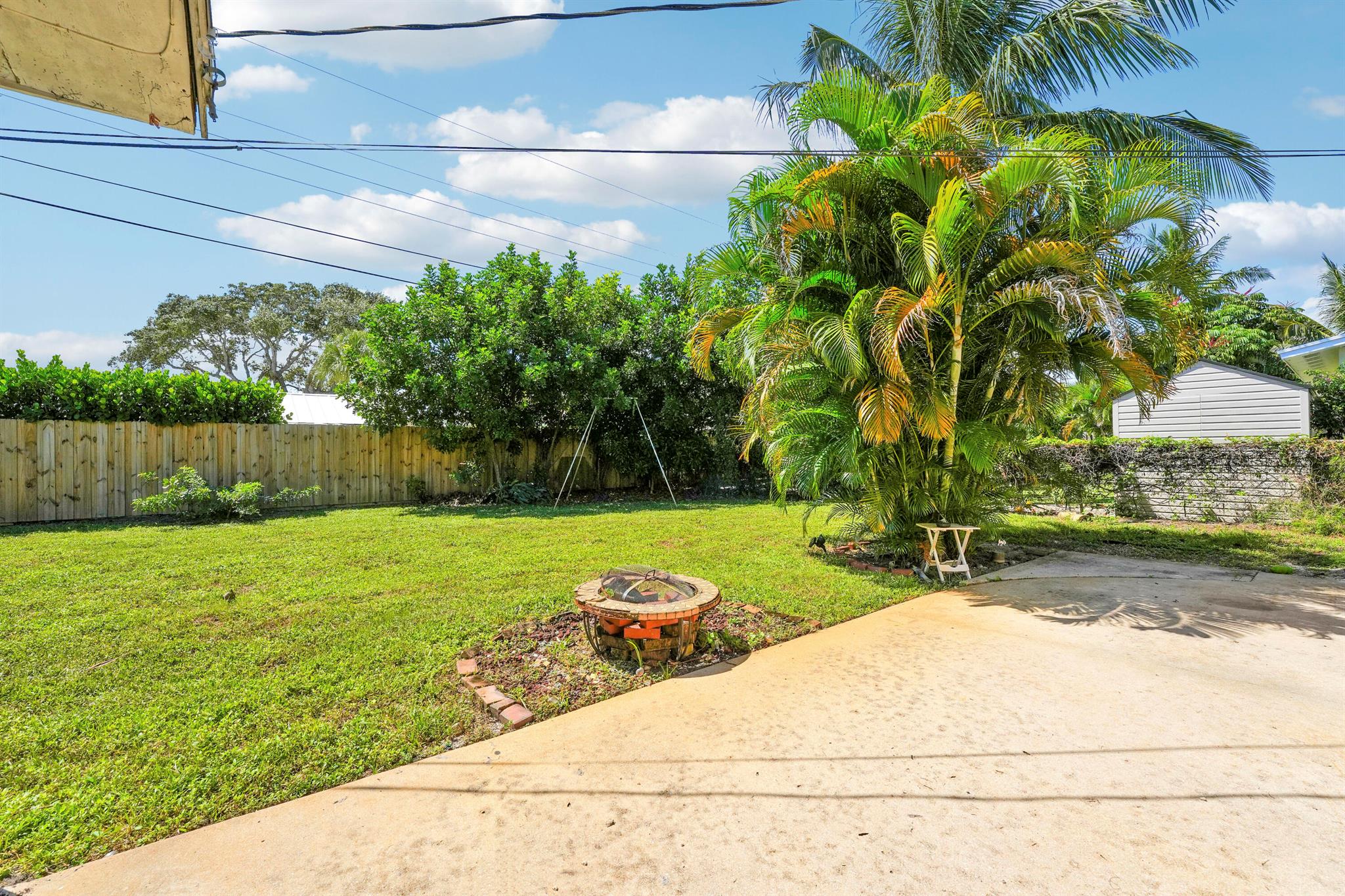 RIDGEWOOD HOMES - Residential