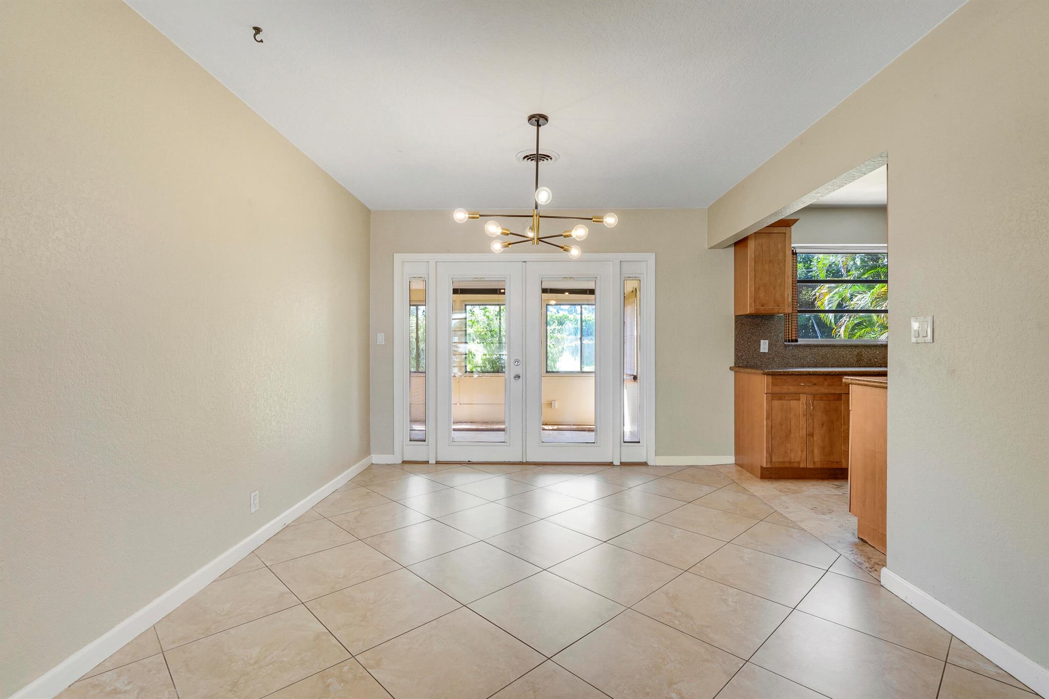 RIDGEWOOD HOMES - Residential