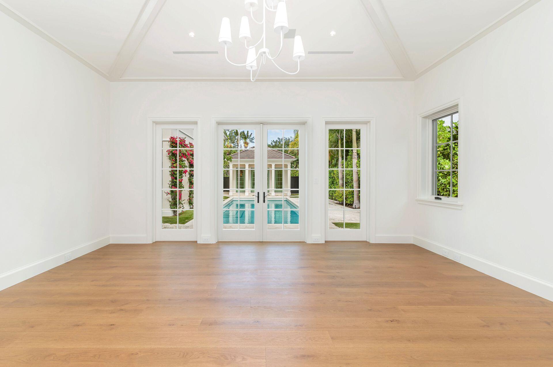 MIRAMAR SHORES IN - Residential