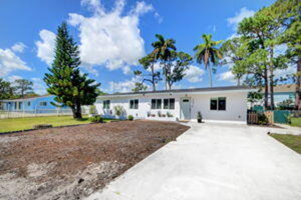 Photo of 3591 Patio Court, Lake Worth, FL 33461 (MLS # R10973643)