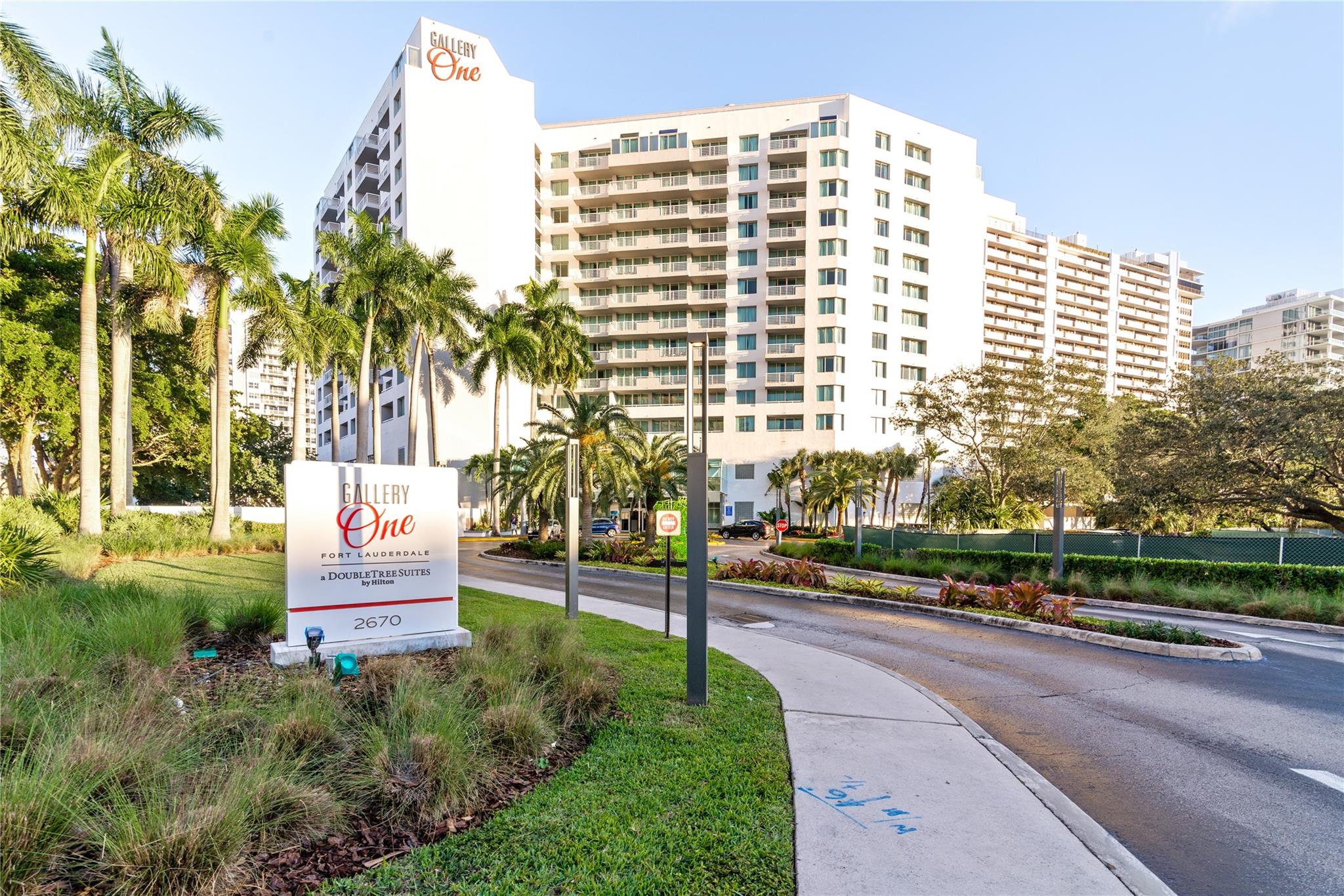 2670 E Sunrise Blvd 1011