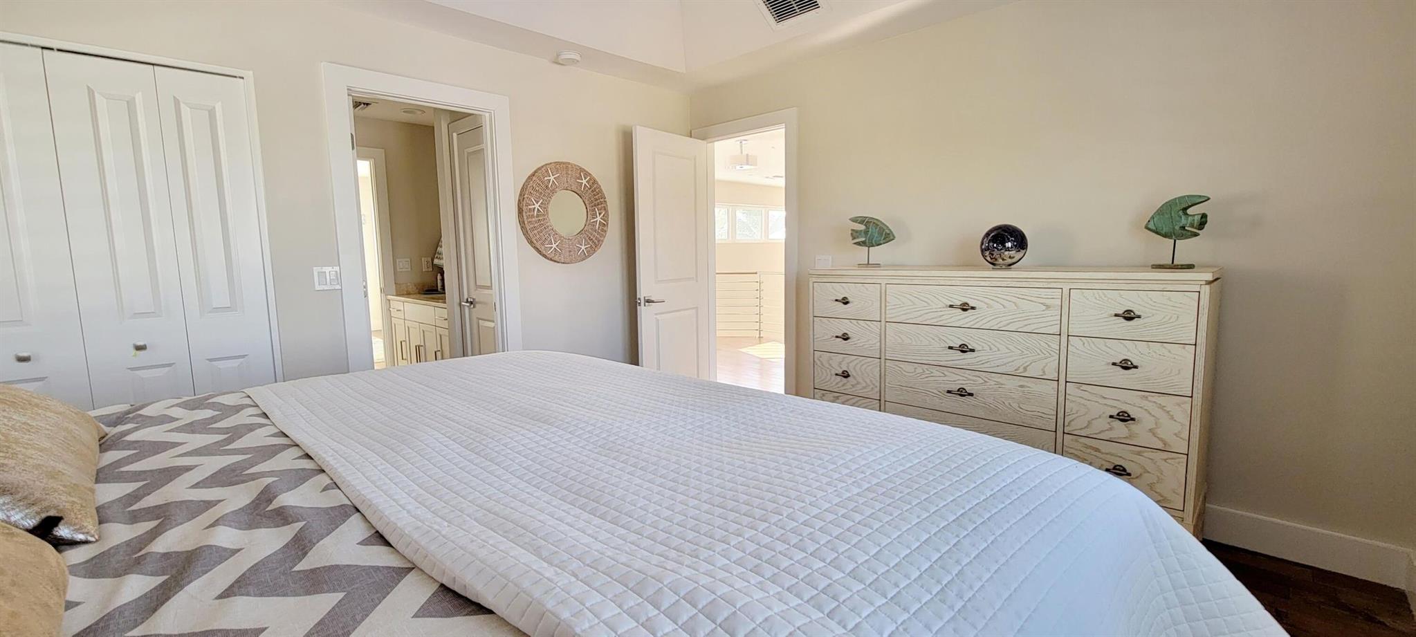 Stirrup Key - Residential