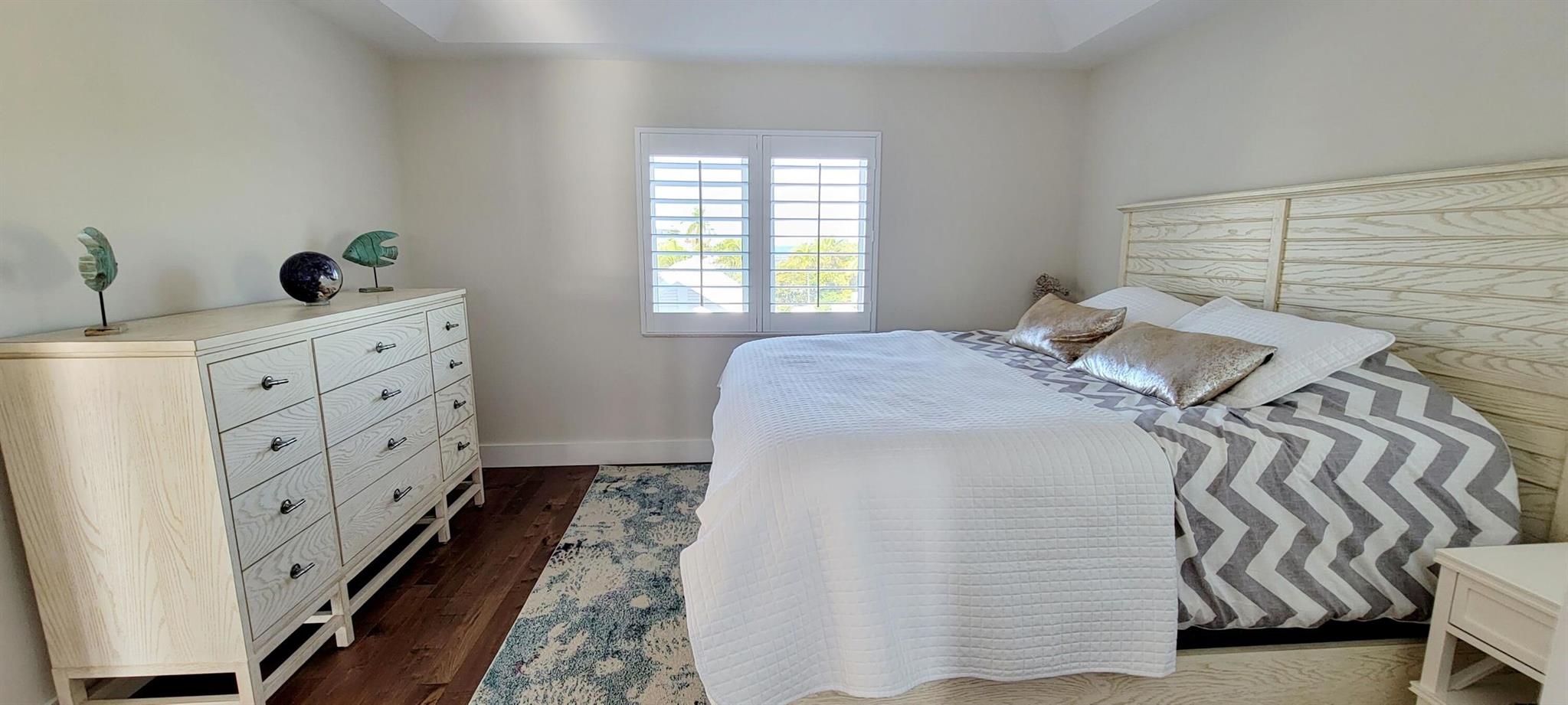 Stirrup Key - Residential