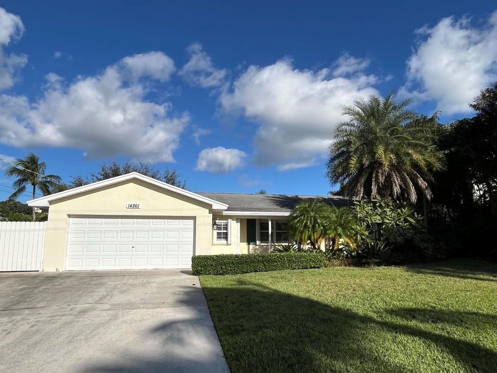Photo of 14261 Leeward Way, Palm Beach Gardens, FL 33410 (MLS # R11031617)