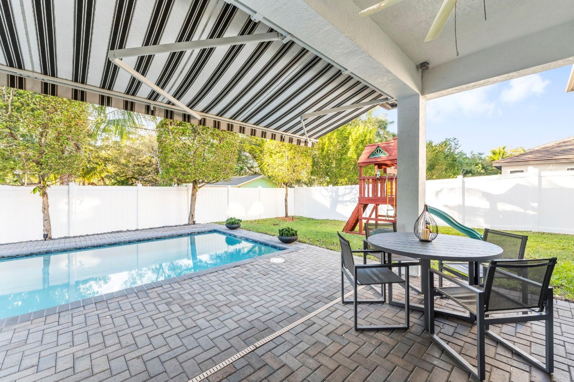 Whispering Oaks 183-173 B - Residential