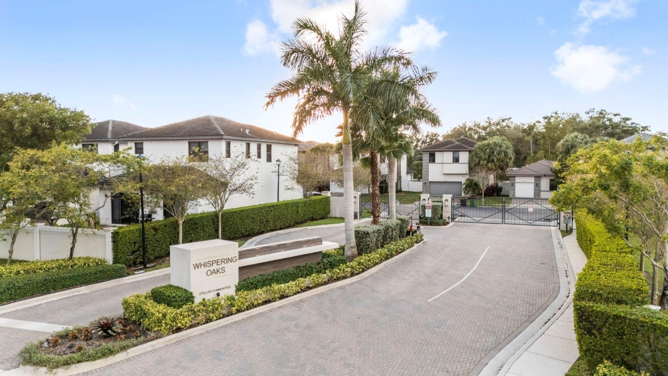 Whispering Oaks 183-173 B - Residential