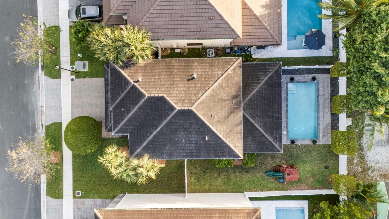 Whispering Oaks 183-173 B - Residential