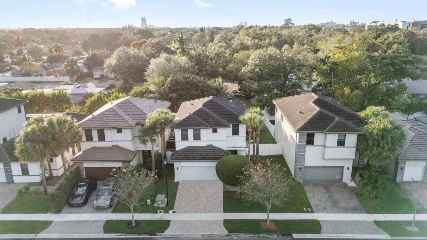 Whispering Oaks 183-173 B - Residential