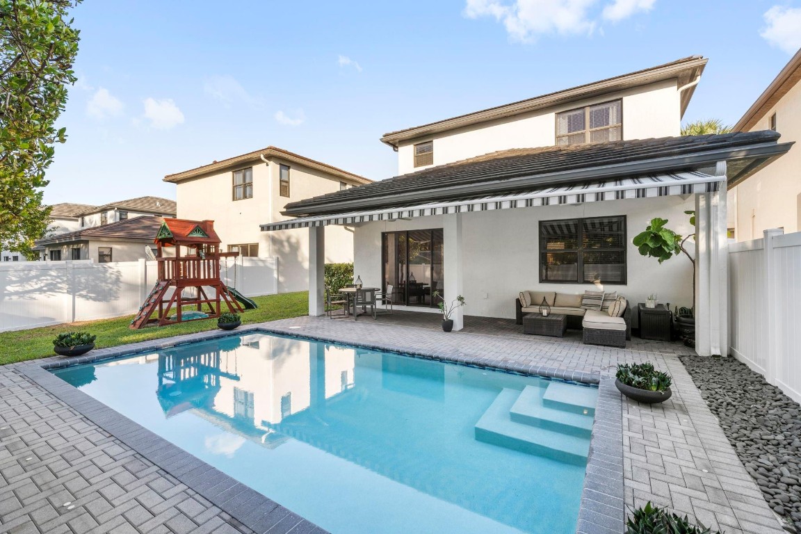 Whispering Oaks 183-173 B - Residential