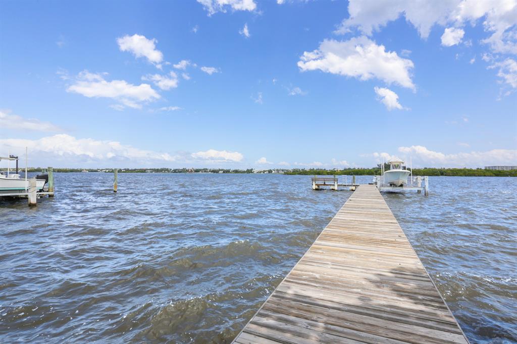 S/D OF 10-44-43, GOV LTS - Residential