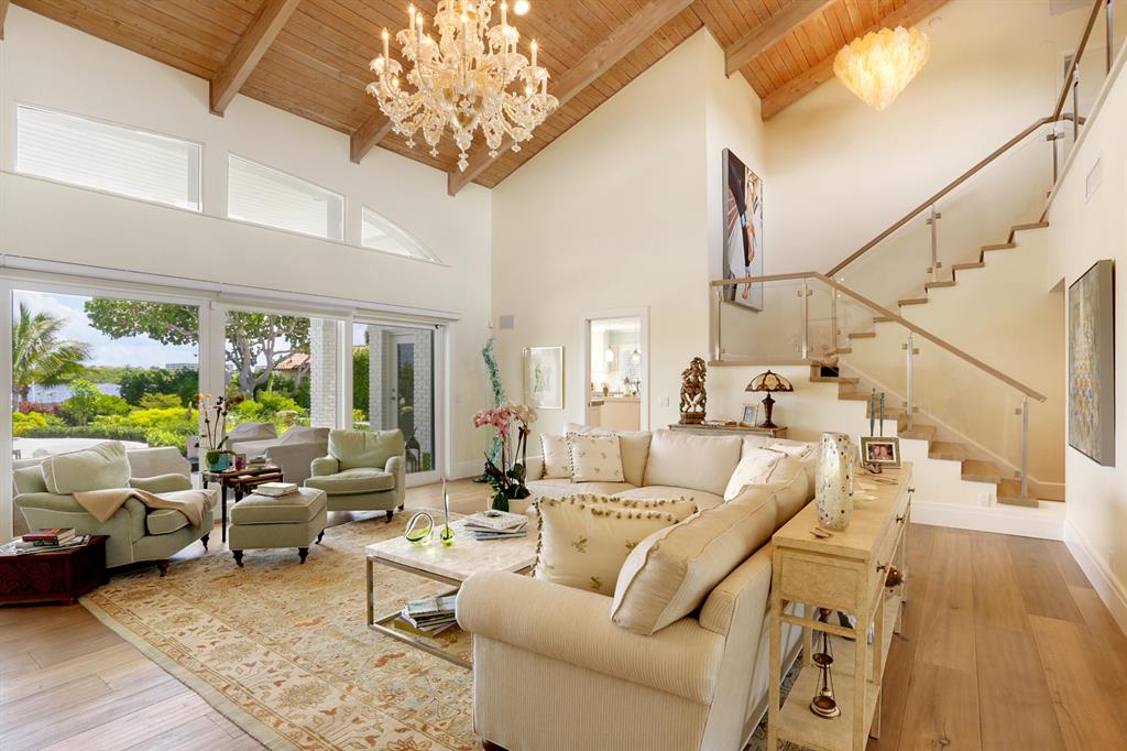 S/D OF 10-44-43, GOV LTS - Residential