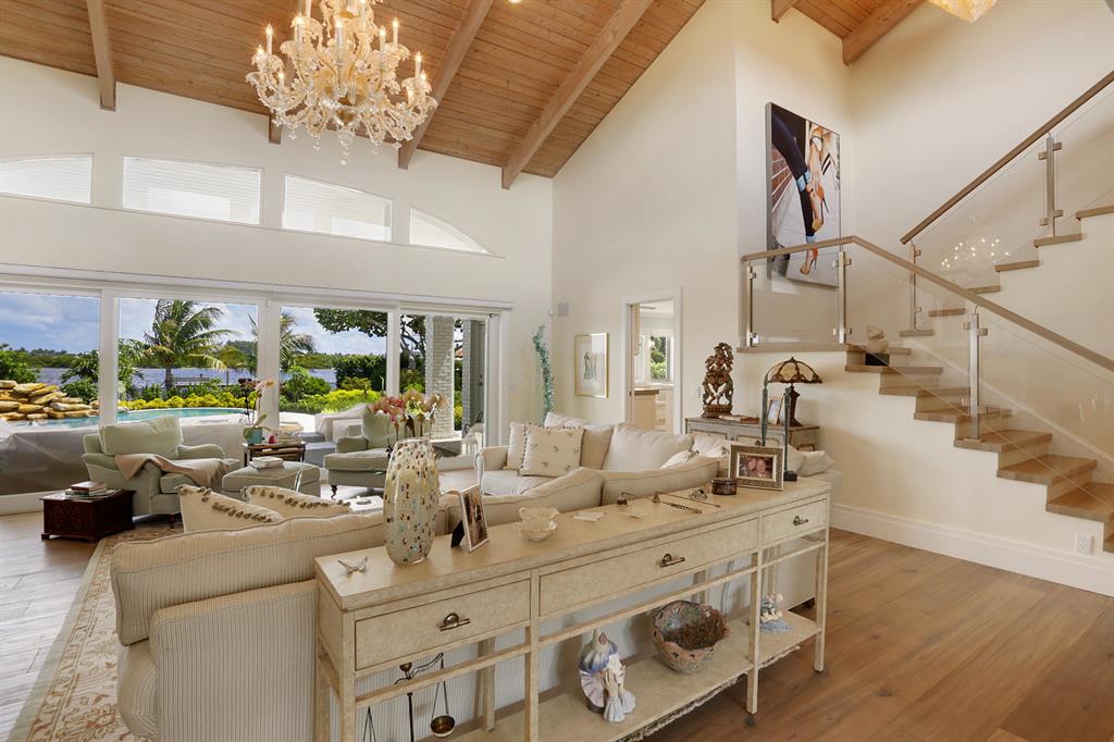 S/D OF 10-44-43, GOV LTS - Residential