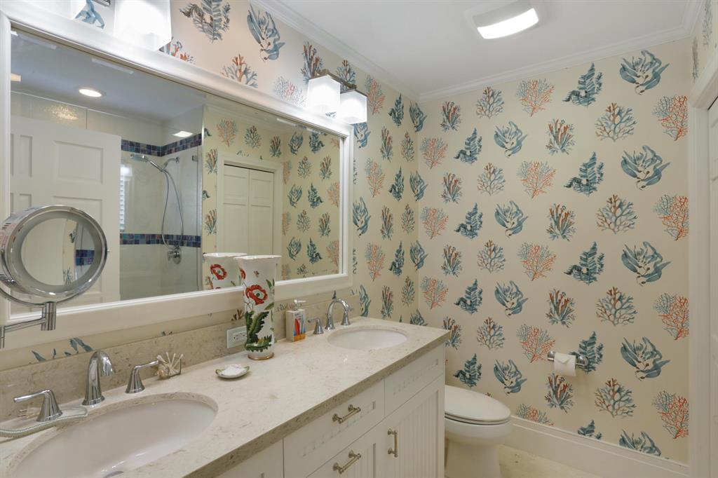 S/D OF 10-44-43, GOV LTS - Residential