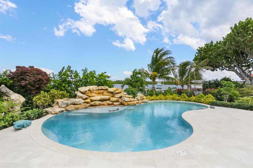 S/D OF 10-44-43, GOV LTS - Residential