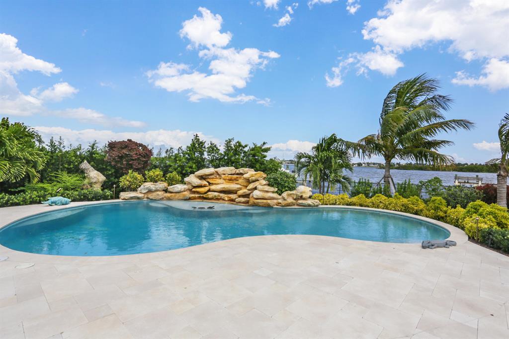 S/D OF 10-44-43, GOV LTS - Residential