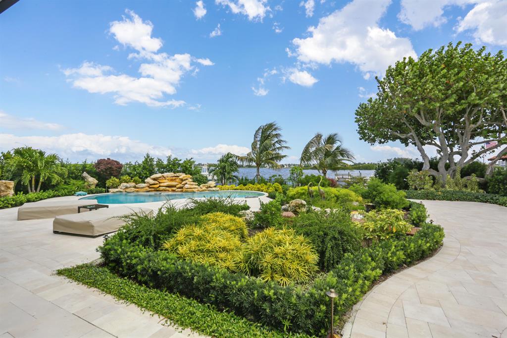 S/D OF 10-44-43, GOV LTS - Residential