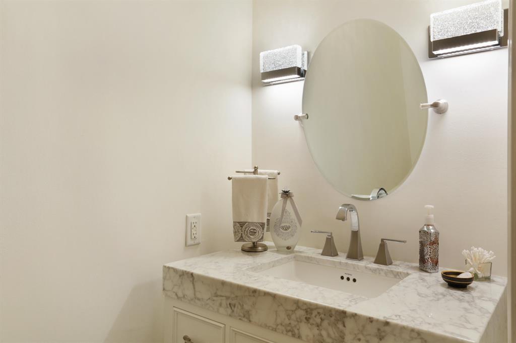 S/D OF 10-44-43, GOV LTS - Residential