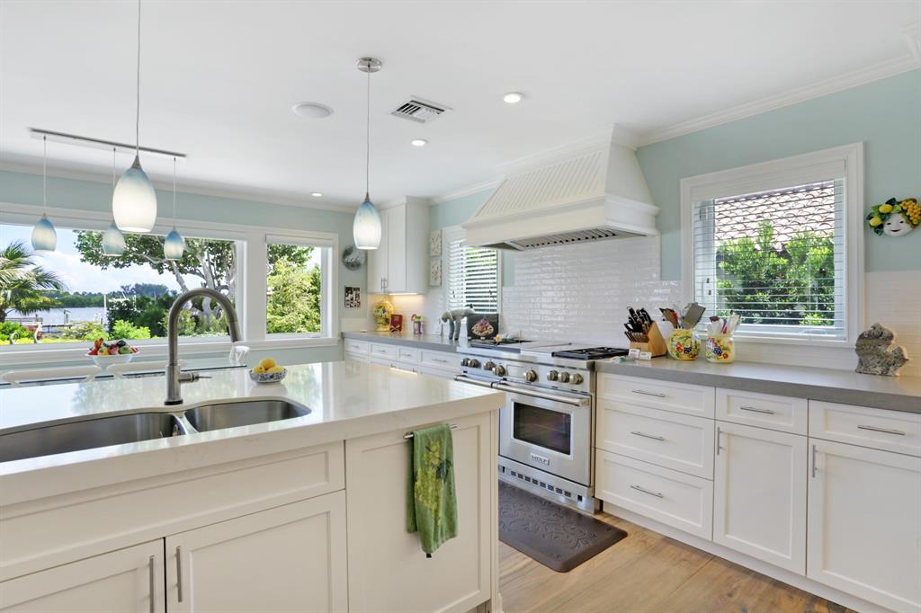 S/D OF 10-44-43, GOV LTS - Residential