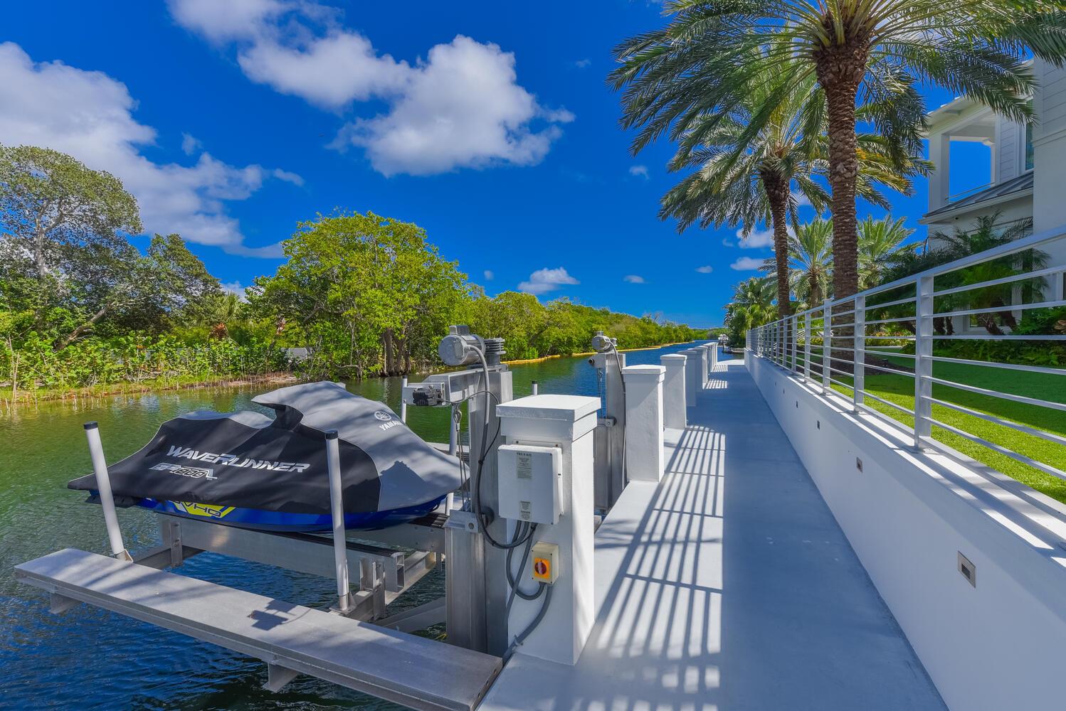 GOLDEN HARBOUR - Residential