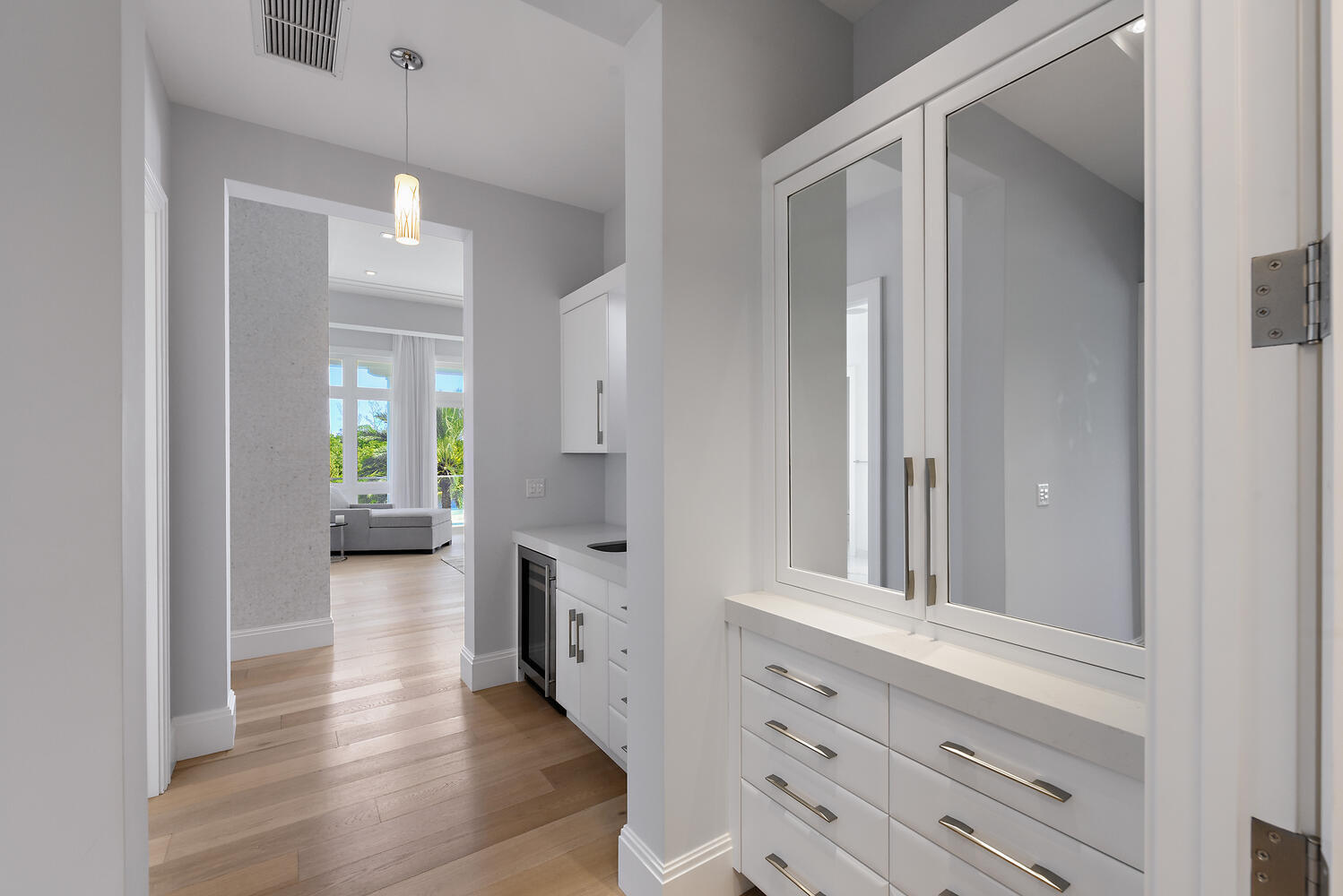 GOLDEN HARBOUR - Residential