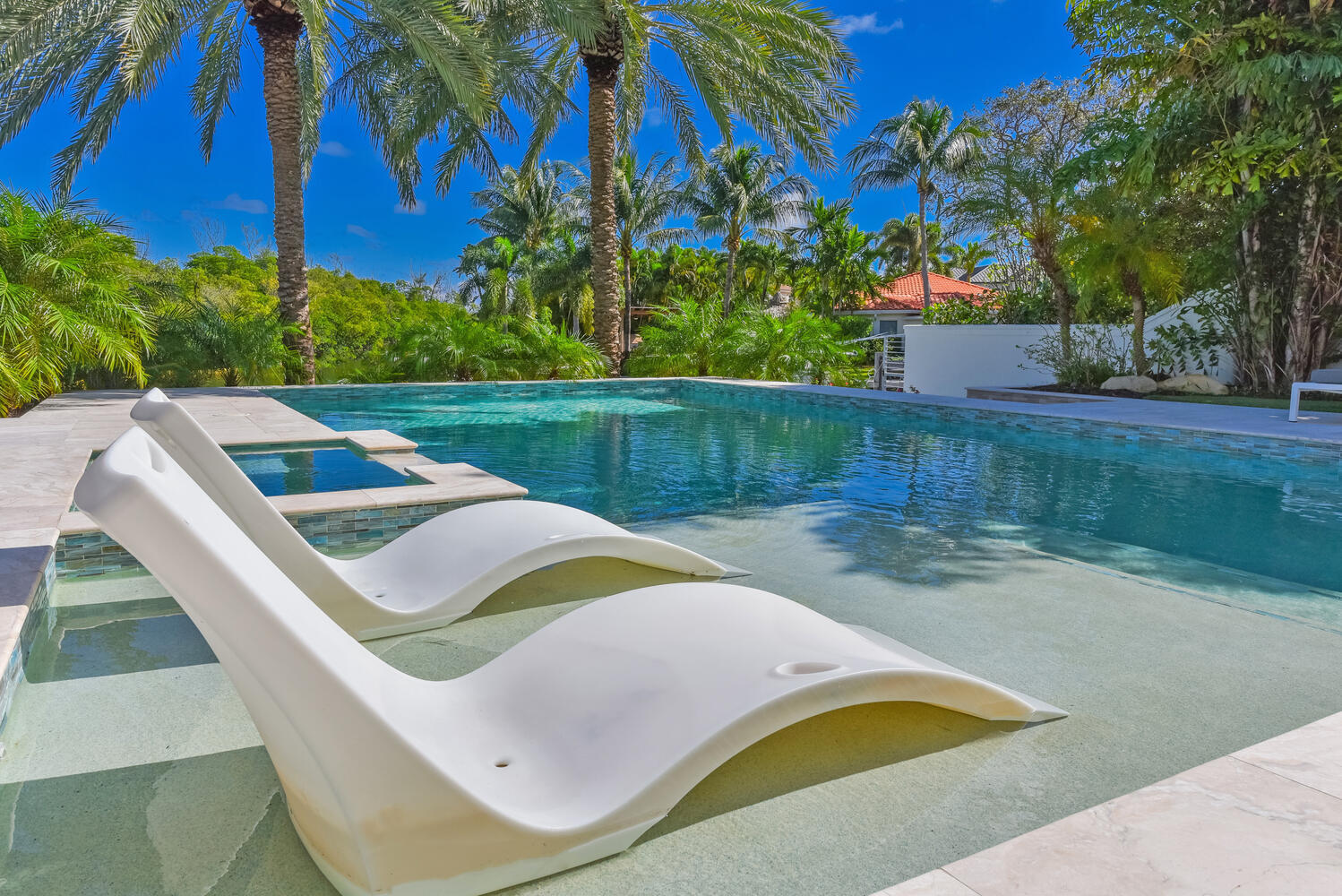 GOLDEN HARBOUR - Residential