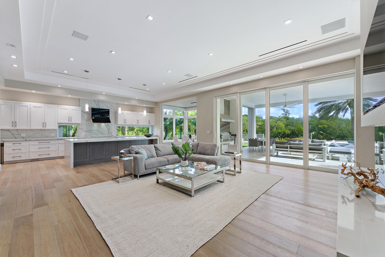 GOLDEN HARBOUR - Residential