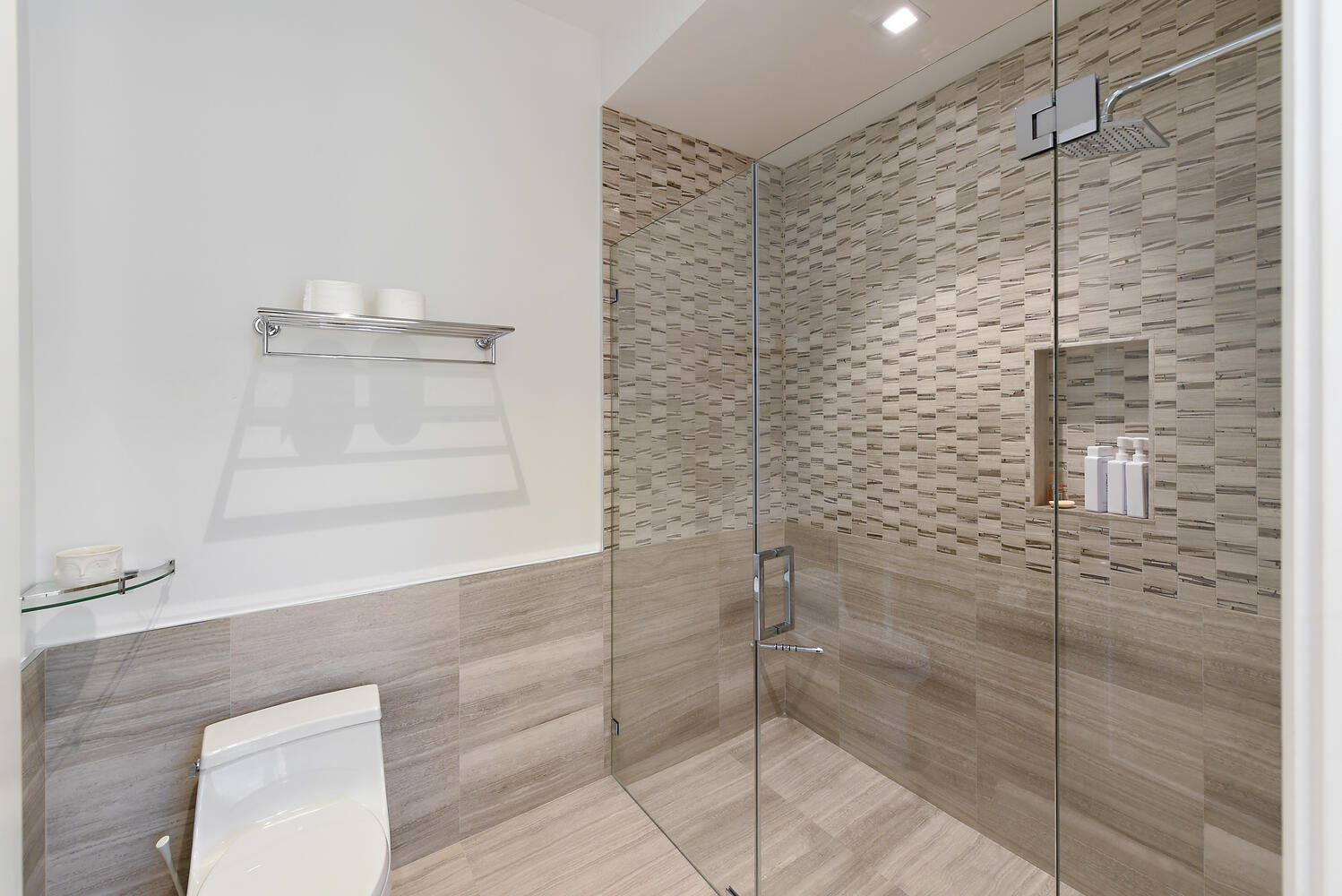 GOLDEN HARBOUR - Residential