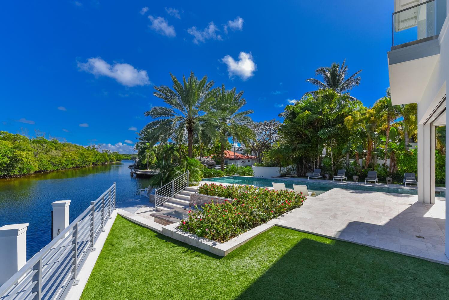 GOLDEN HARBOUR - Residential