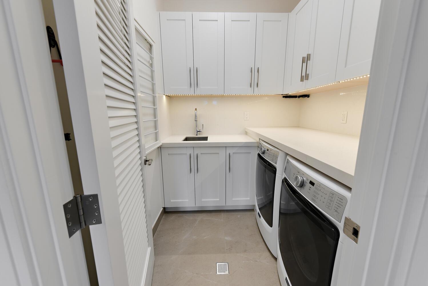 GOLDEN HARBOUR - Residential