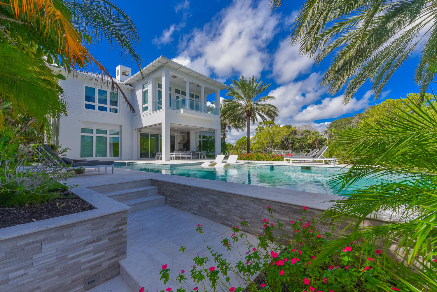 GOLDEN HARBOUR - Residential